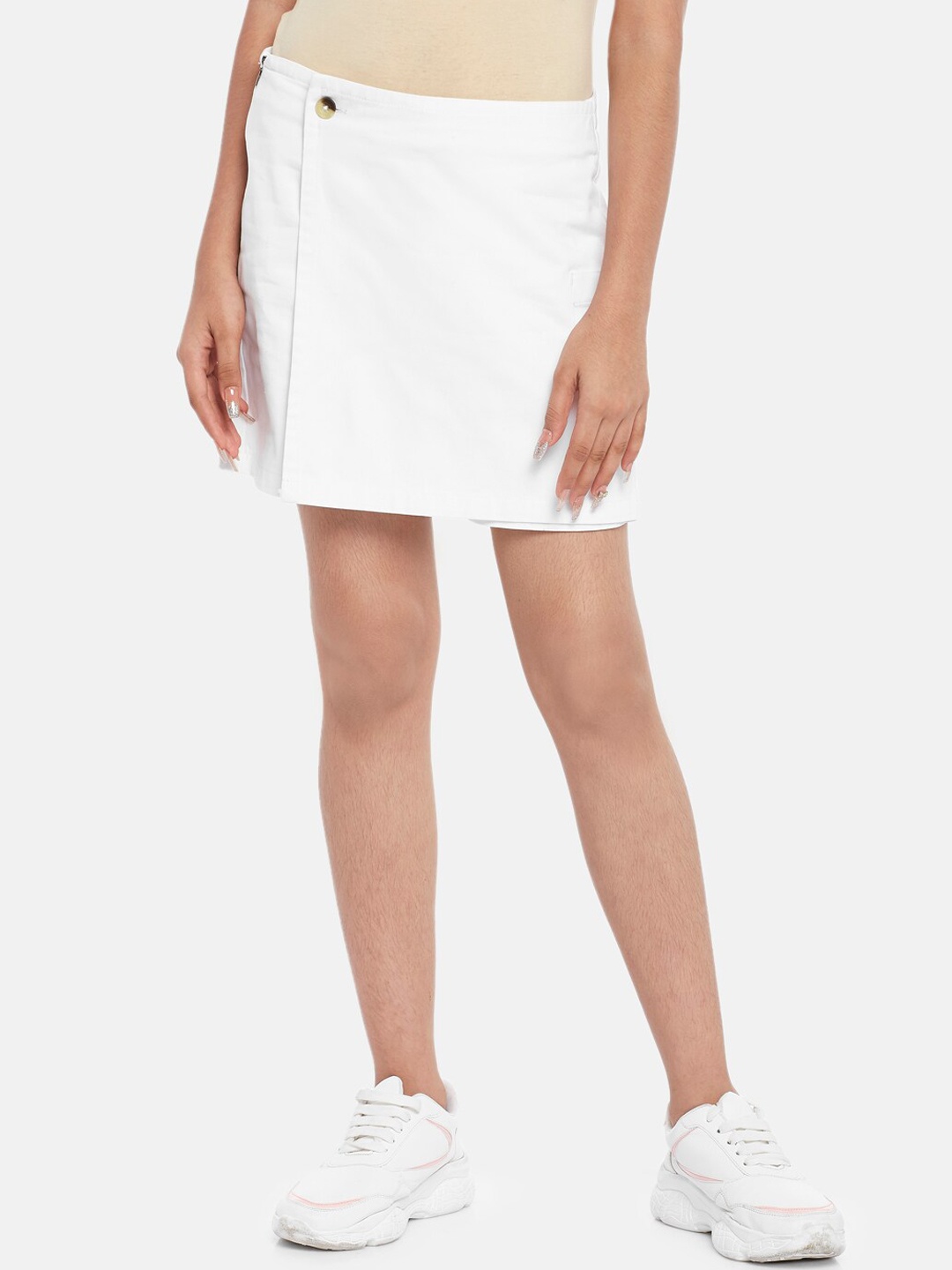 

Coolsters by Pantaloons Girls White Solid Cotton Mini Straight Skirts