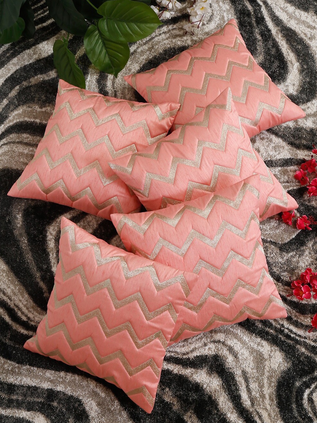 

HOSTA HOMES Peach-Coloured & Gold-Toned Set of 5 Geometric Square Cushion Covers