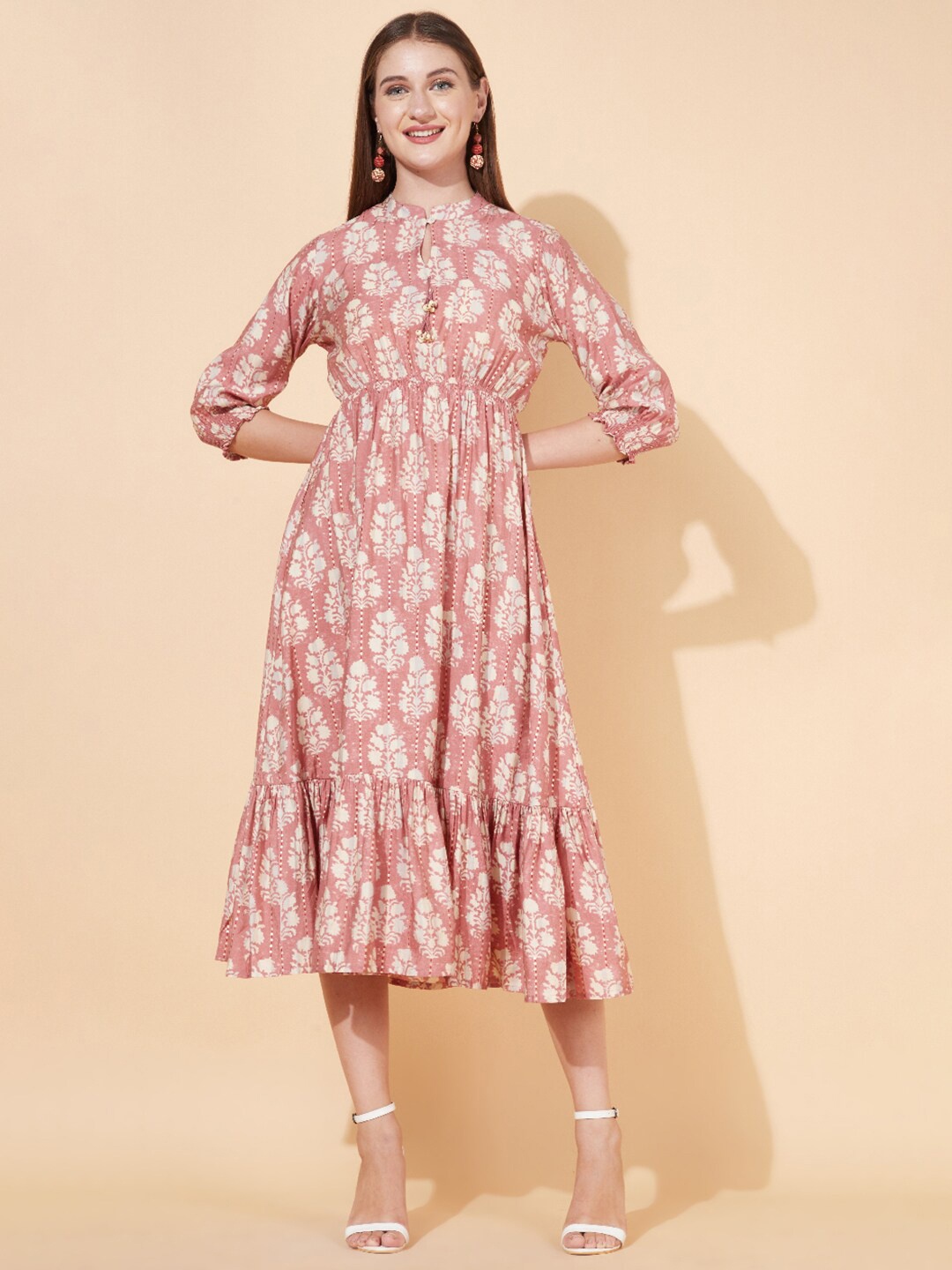 

FASHOR Pink & White Floral Keyhole Neck Midi Dress