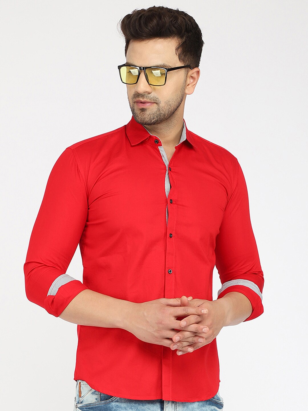 

Zombom Men Red Standard Regular Fit Solid Casual Shirt