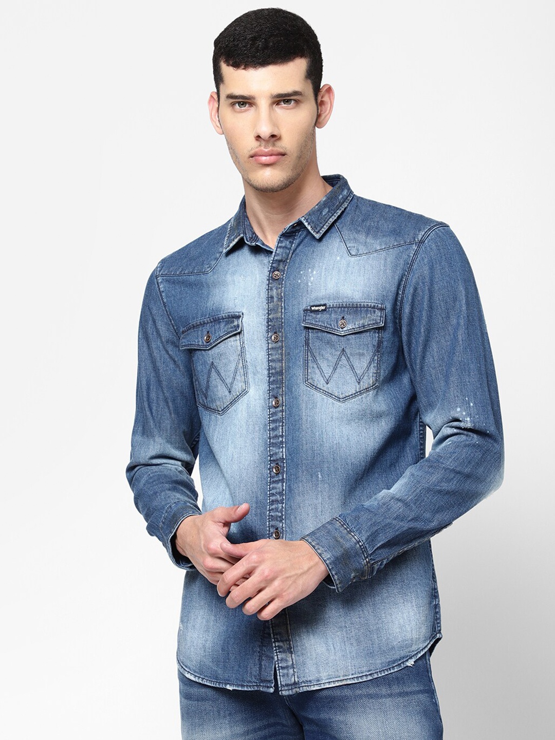 

Wrangler Men Blue Solid Faded Casual Shirt