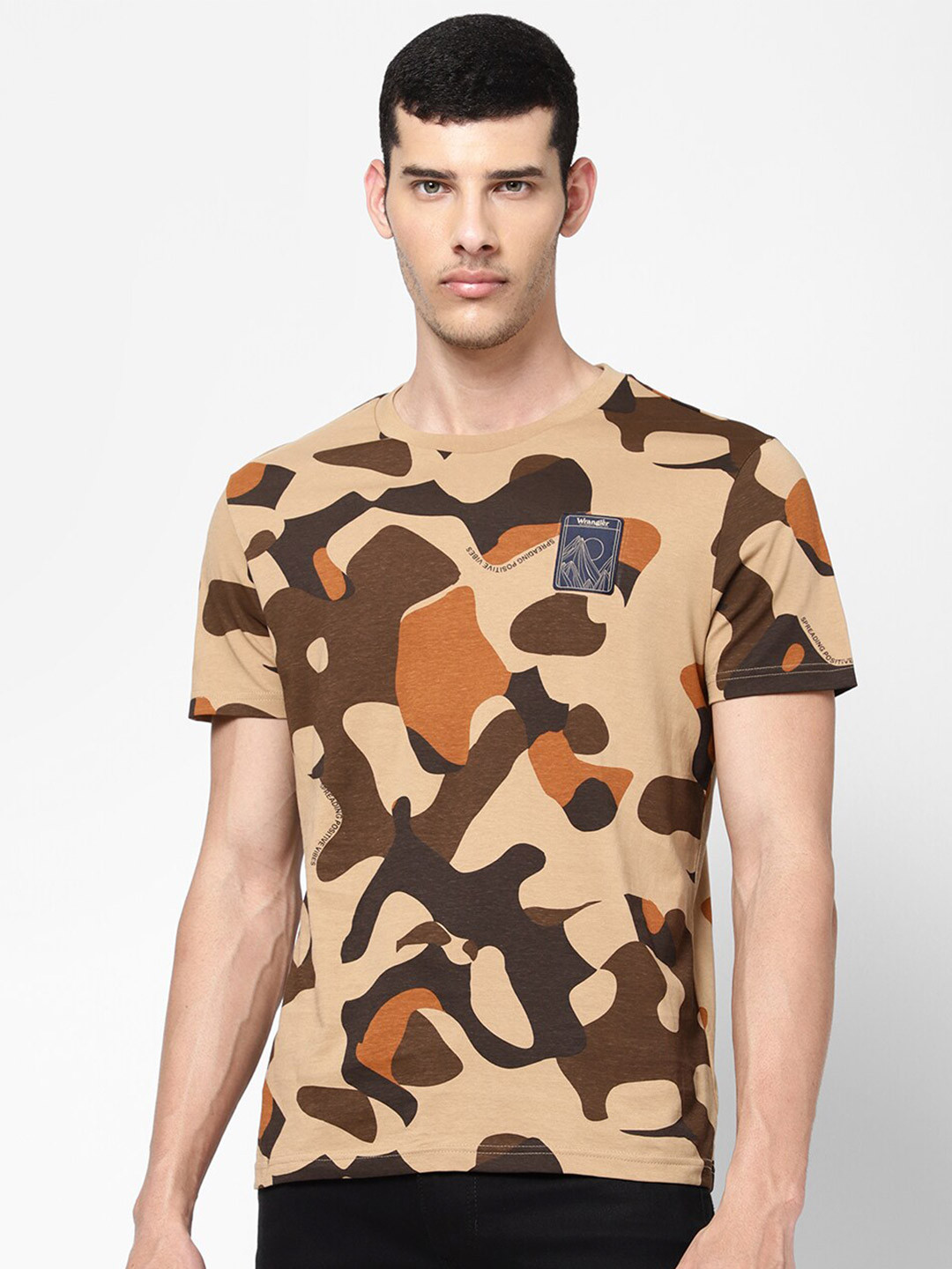 

Wrangler Men Brown & Beige Regular Fit Camouflage Printed T-shirt