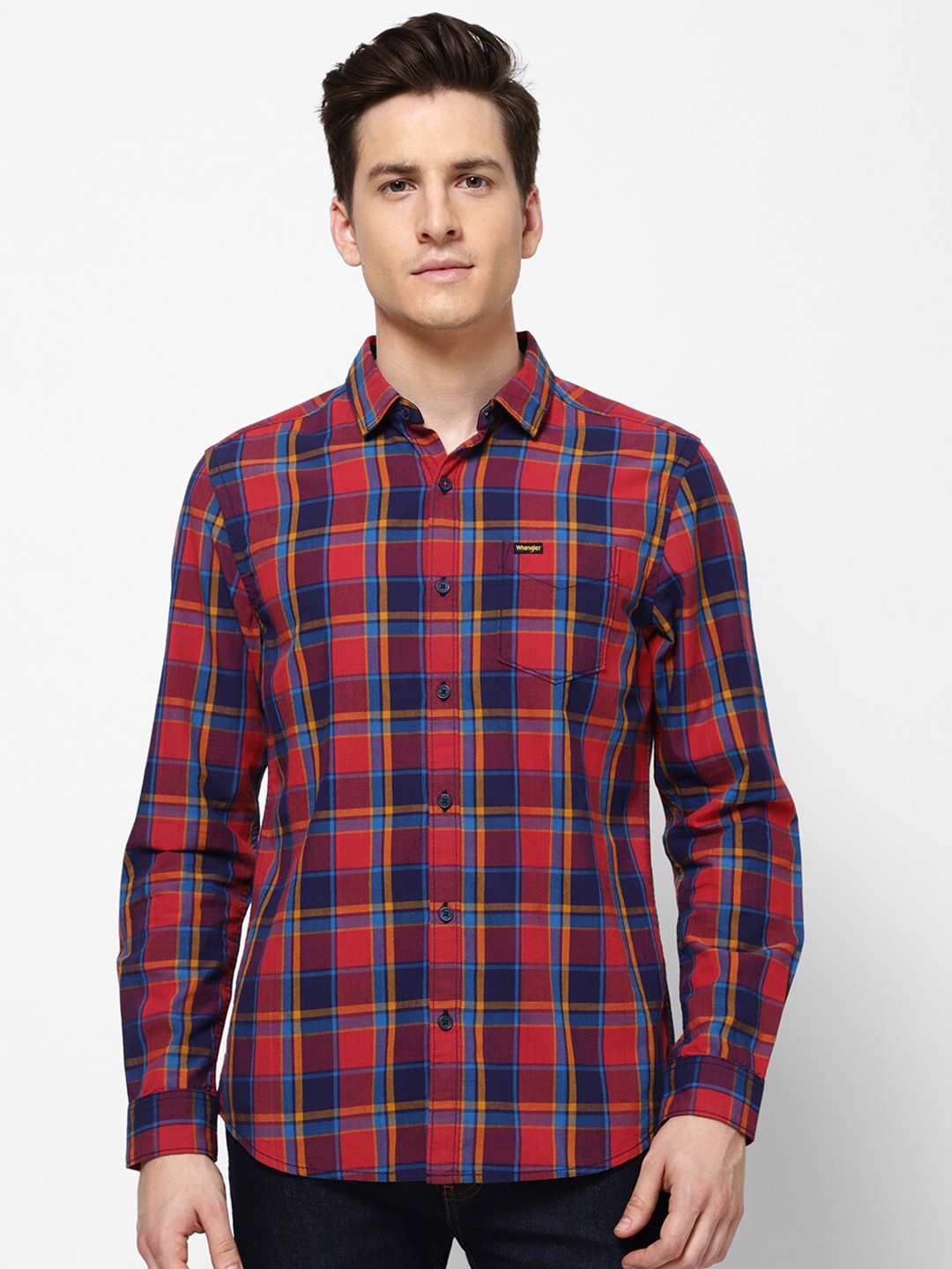 

Wrangler Men Red Slim Fit Tartan Checks Checked Casual Shirt