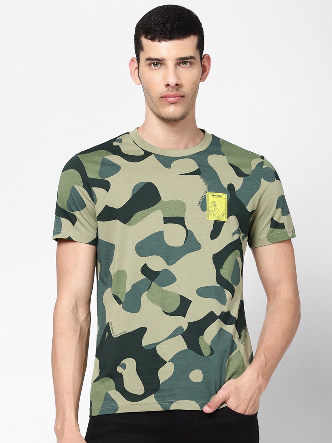 

Wrangler Men Olive Green Camouflage Printed T-shirt