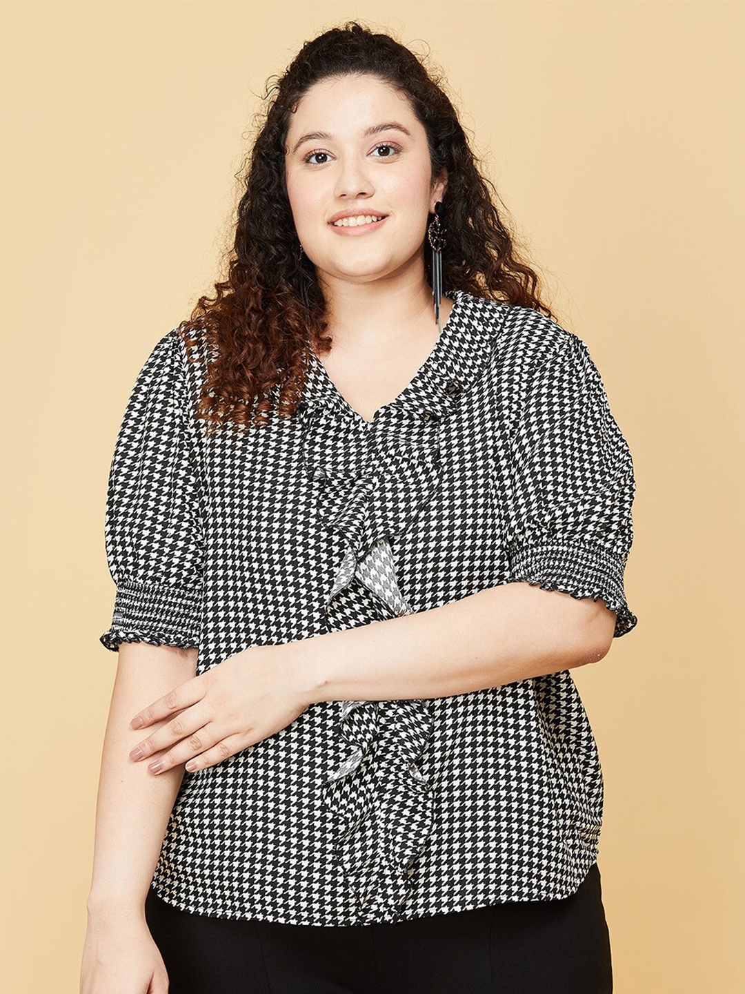 

max Plus Size Women Black & White Checked Ruffles Top