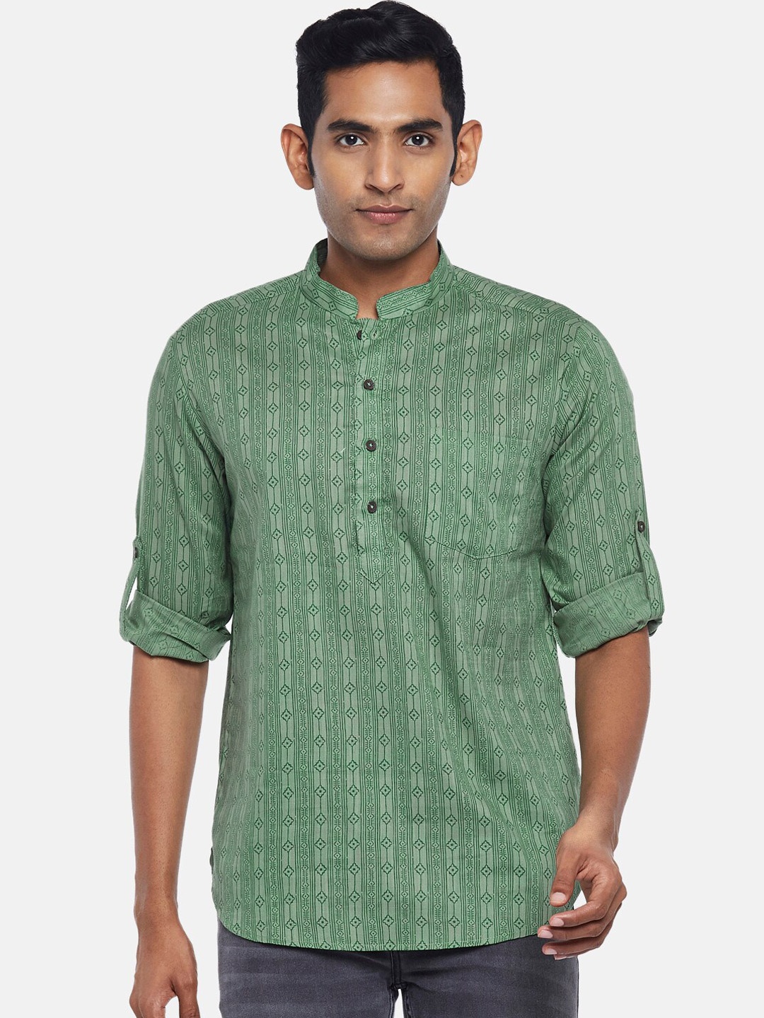 

indus route by Pantaloons Men Green Ethnic Motifs Printed Kurta