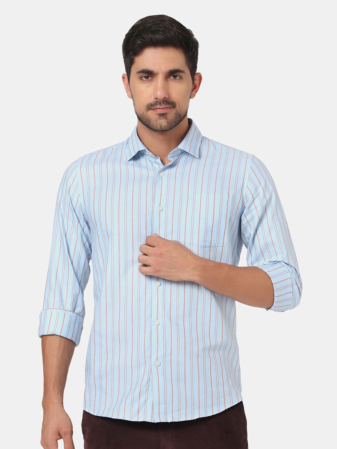 

Blackberrys Men Blue Slim Fit Striped Casual Shirt