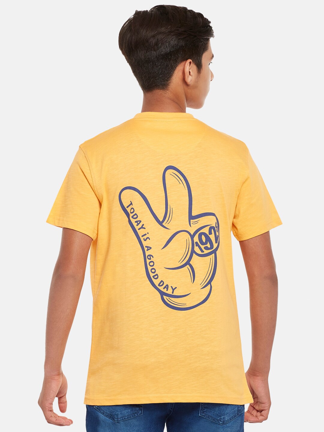

Coolsters by Pantaloons Boys Mustard Yellow Printed T-shirt