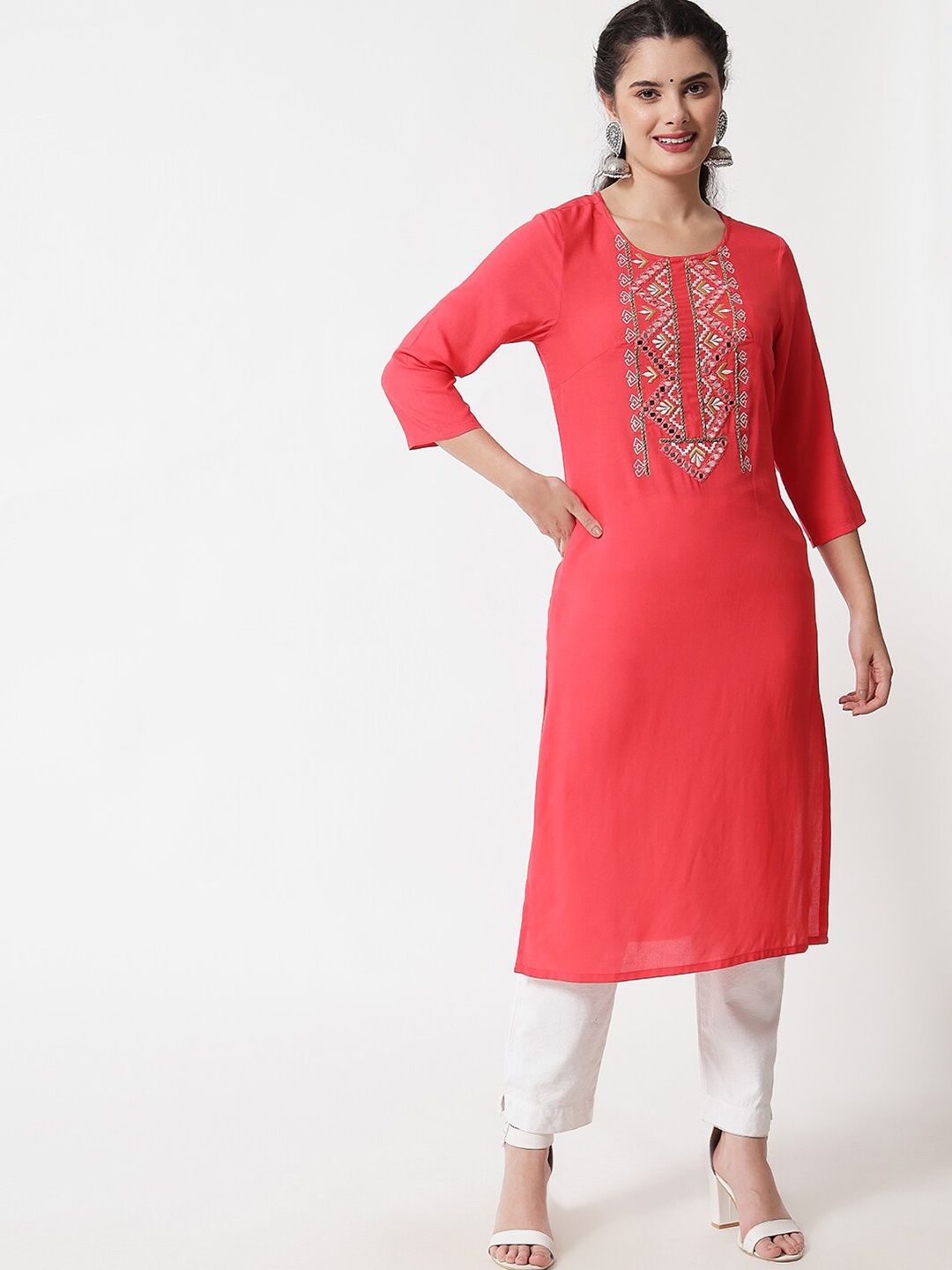 

soan Women Pink Ethnic Motifs Embroidered Mirror Work Kurta