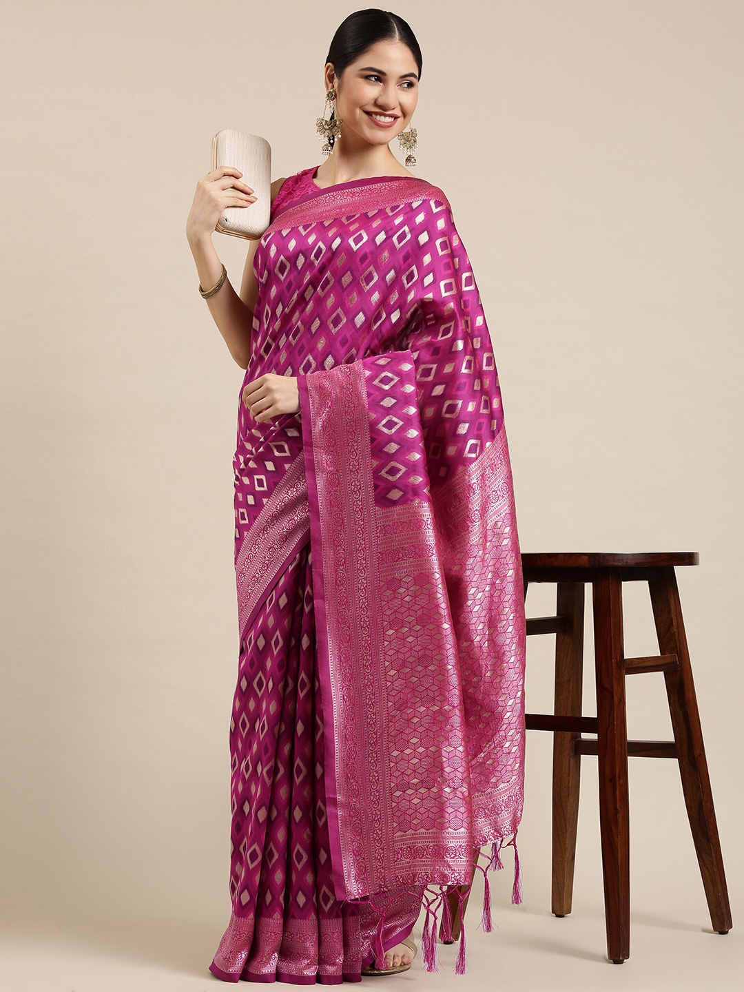 

Mitera Magenta Pink & Golden Zari Silk Blend Kanjeevaram Saree