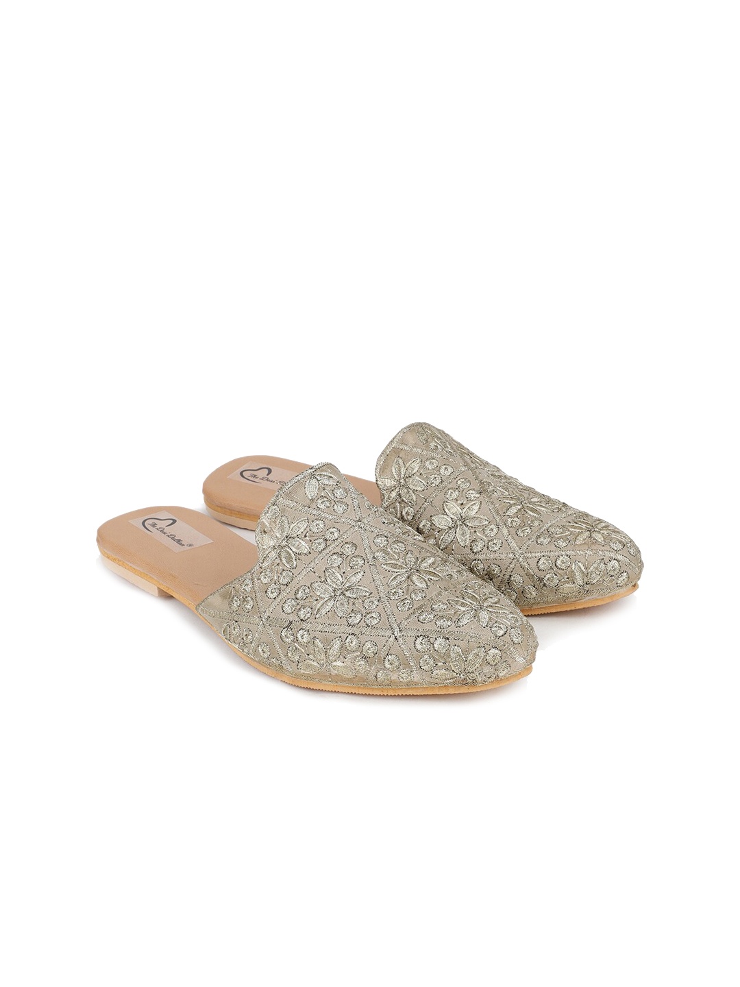 

The Desi Dulhan Women Green Embellished Mules Flats