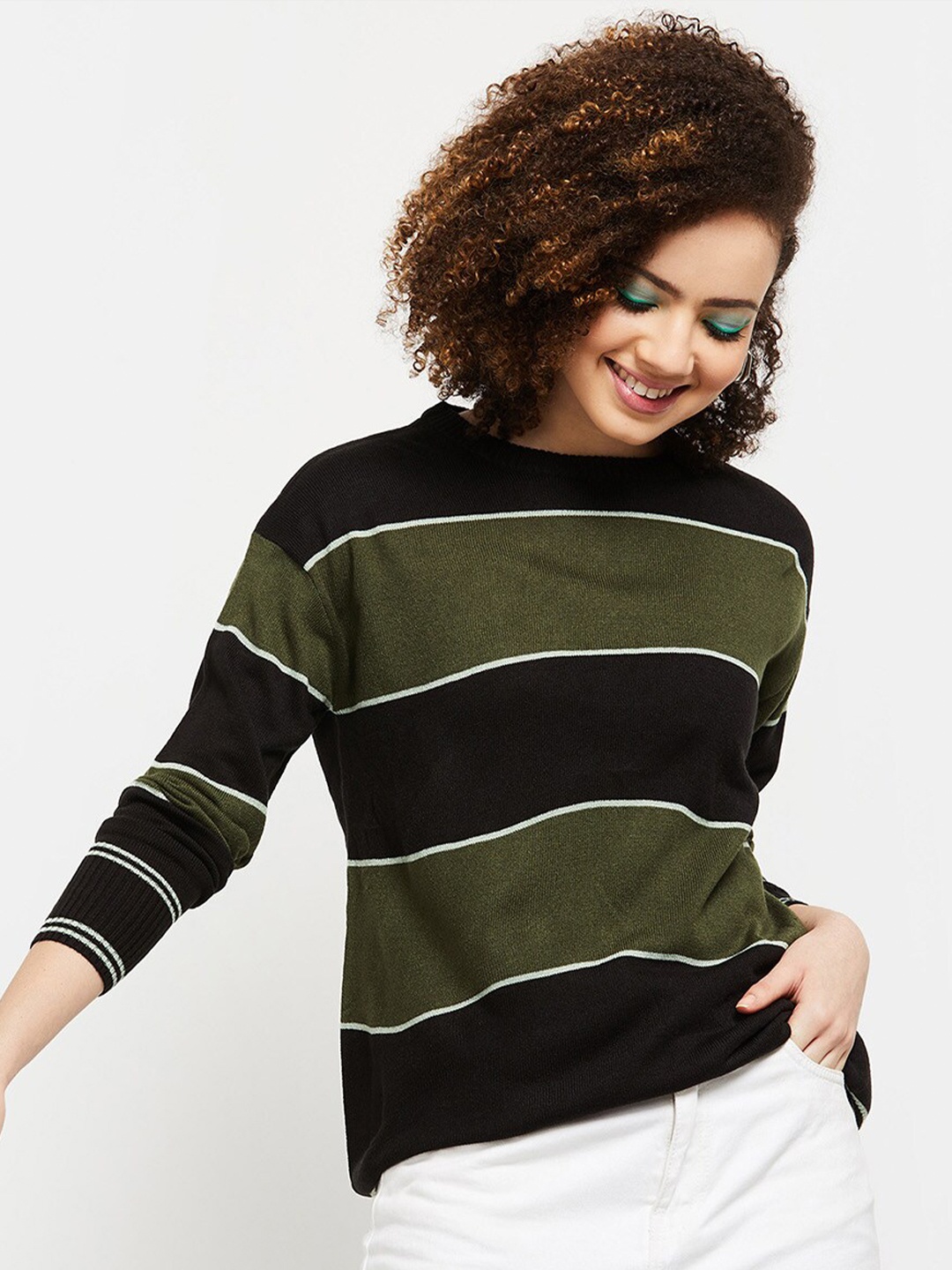 

max Women Black & White Striped Pullover
