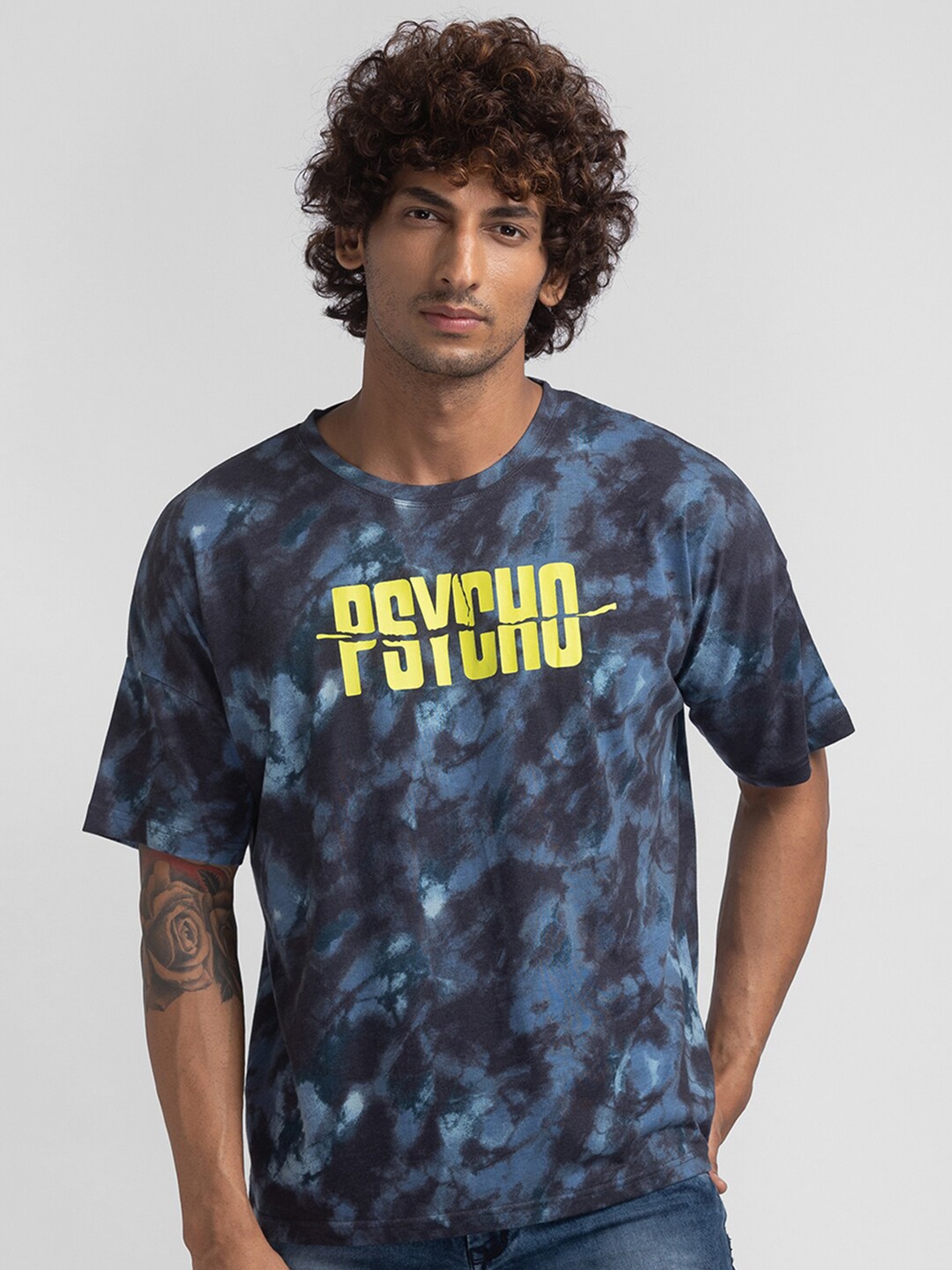 

Globus Men Teal Typography Dyed Boxy T-shirt