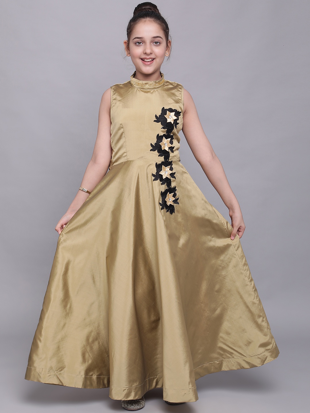 

White World Girls Cream-Coloured & Black Applique Embellished Maxi Dress