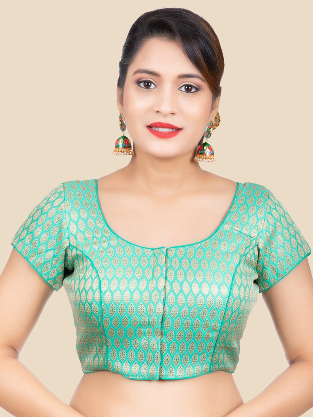 

FEMMIBELLA Green & Gold-Toned Woven Design Saree Blouse