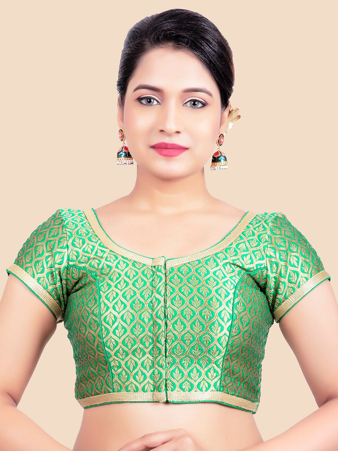 

FEMMIBELLA Green & Gold-Toned Woven Design Saree Blouse