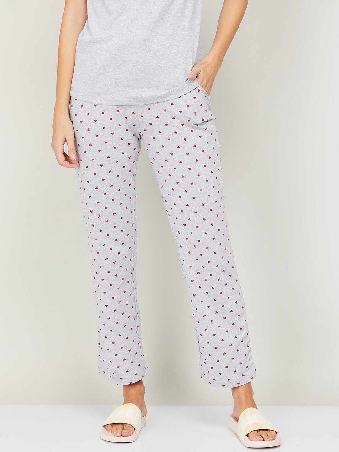 

Ginger by Lifestyle Women Grey & Red Printed Cotton Lounge Pants