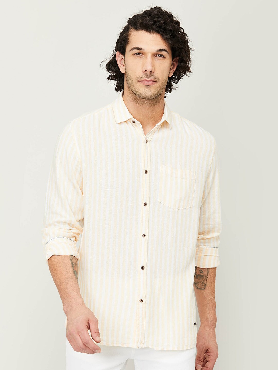 

Bossini Men Orange Slim Fit Striped Casual Striped Shirt