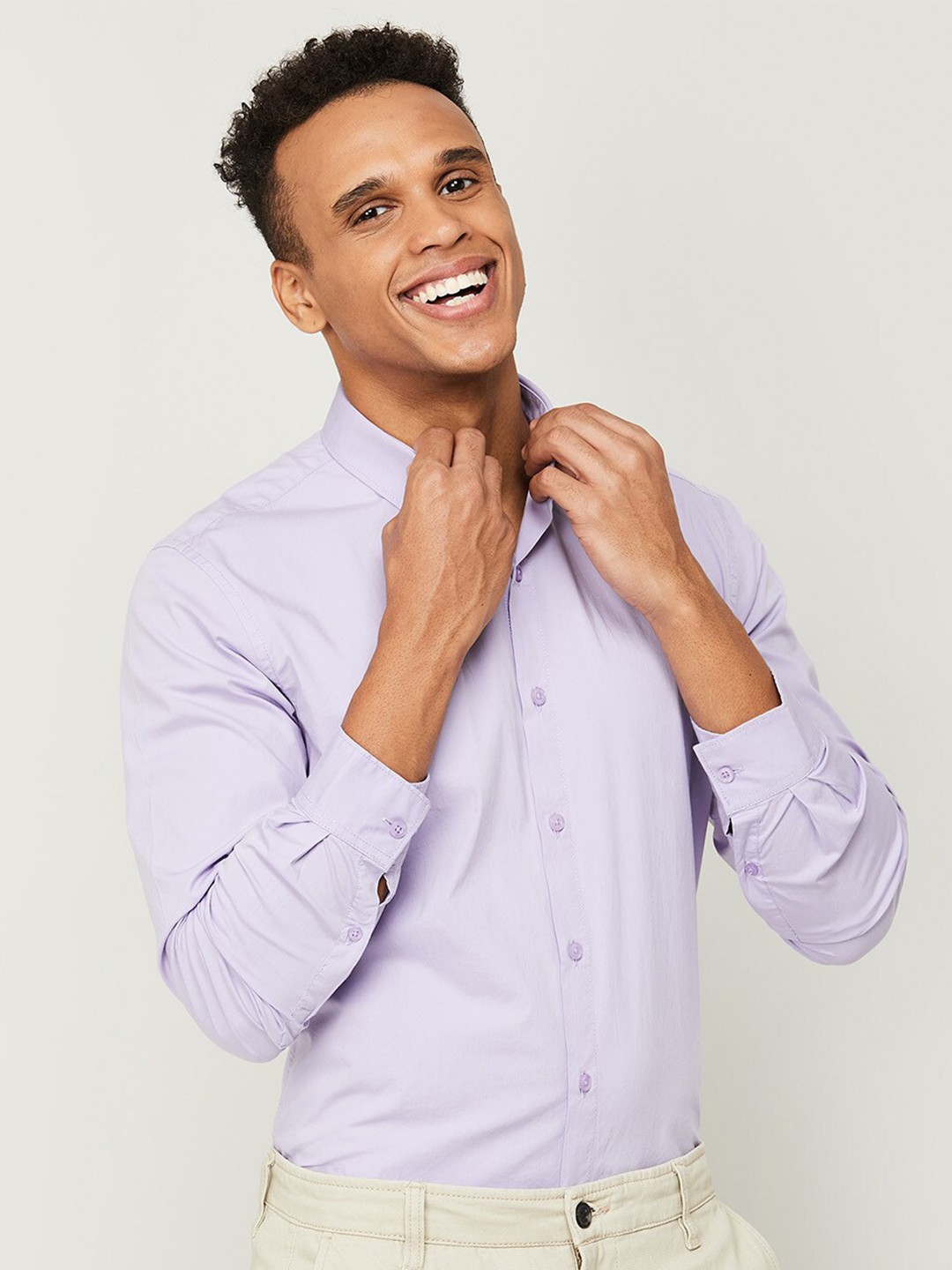

Bossini Men Pink Slim Fit Casual Shirt