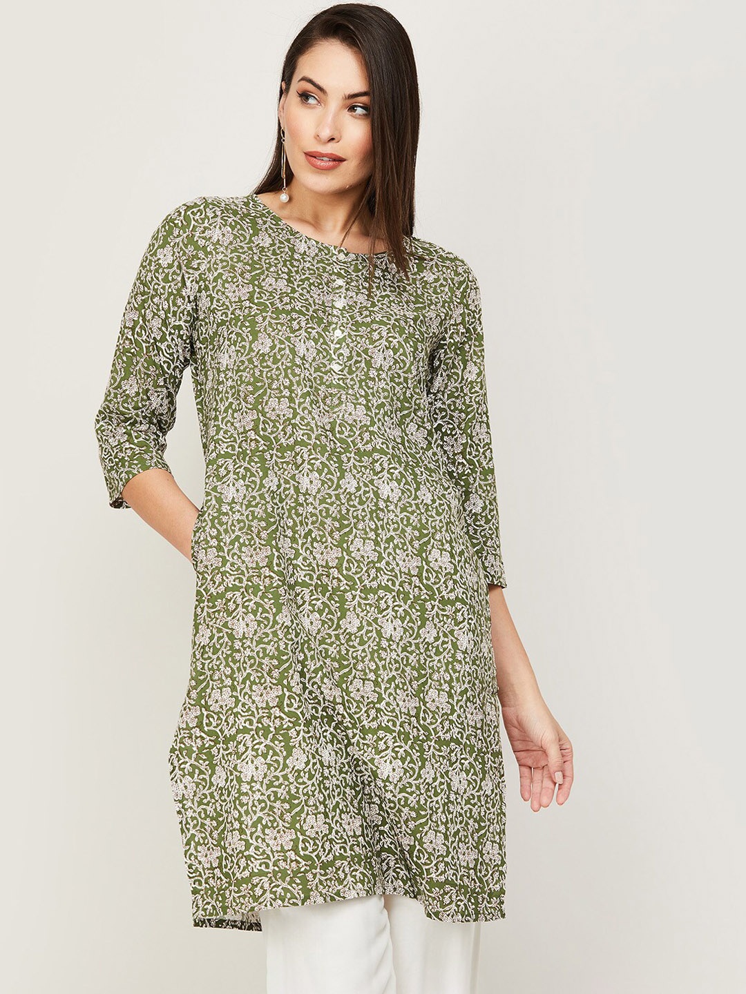 

Melange by Lifestyle Women Green Ethnic Motifs Printed Kurta