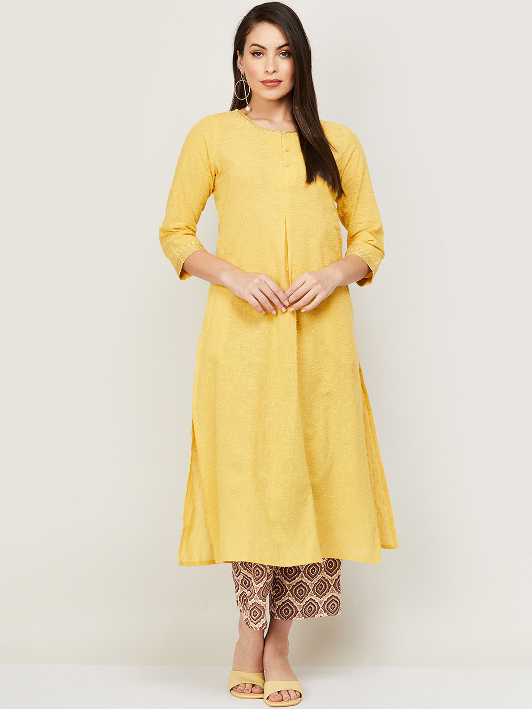 

Melange by Lifestyle Women Yellow Cotton Round Neck Kurta