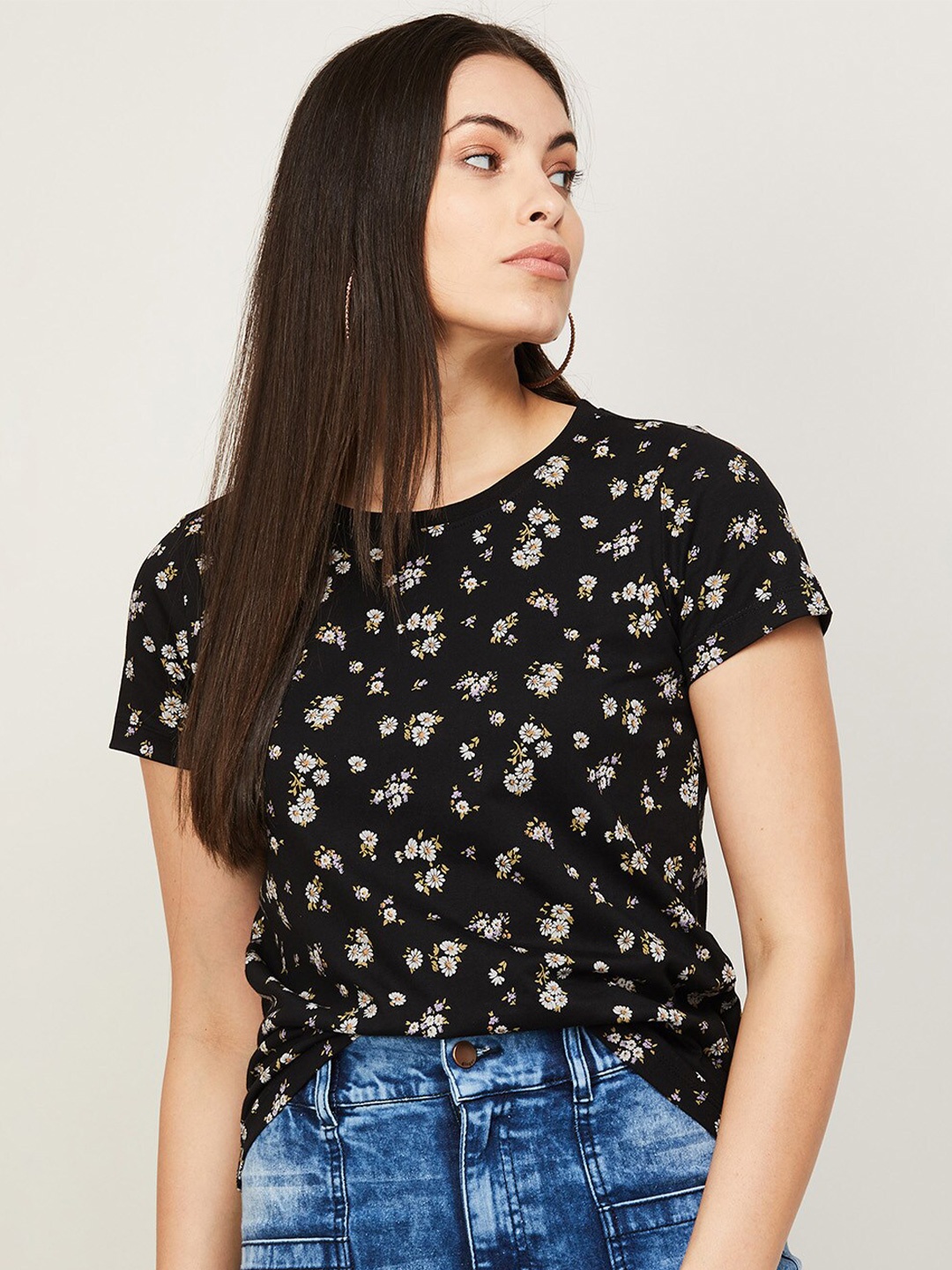 

Fame Forever by Lifestyle WOMEN Black Floral Print Top