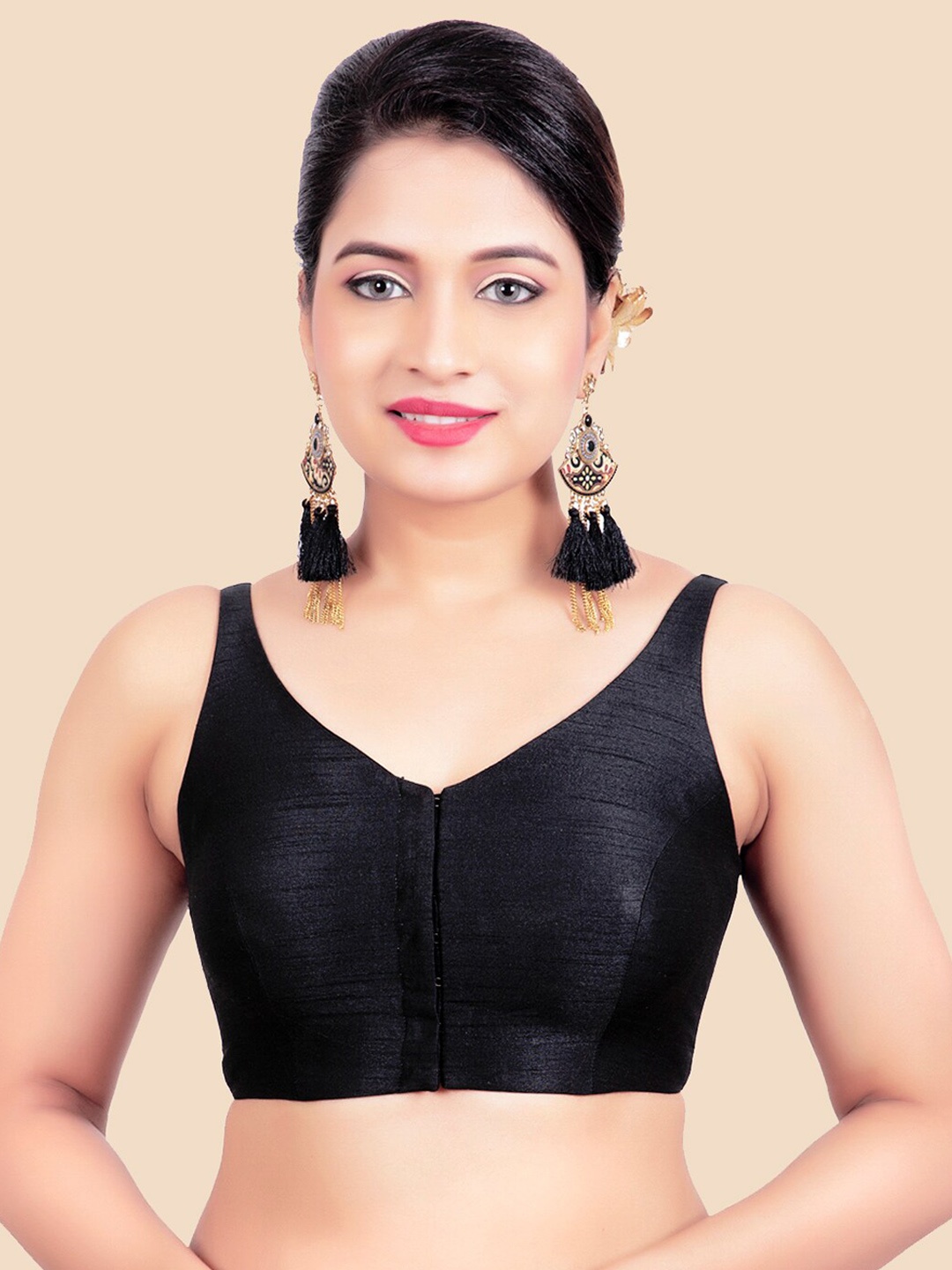 

FEMMIBELLA Black Solid Saree Blouse