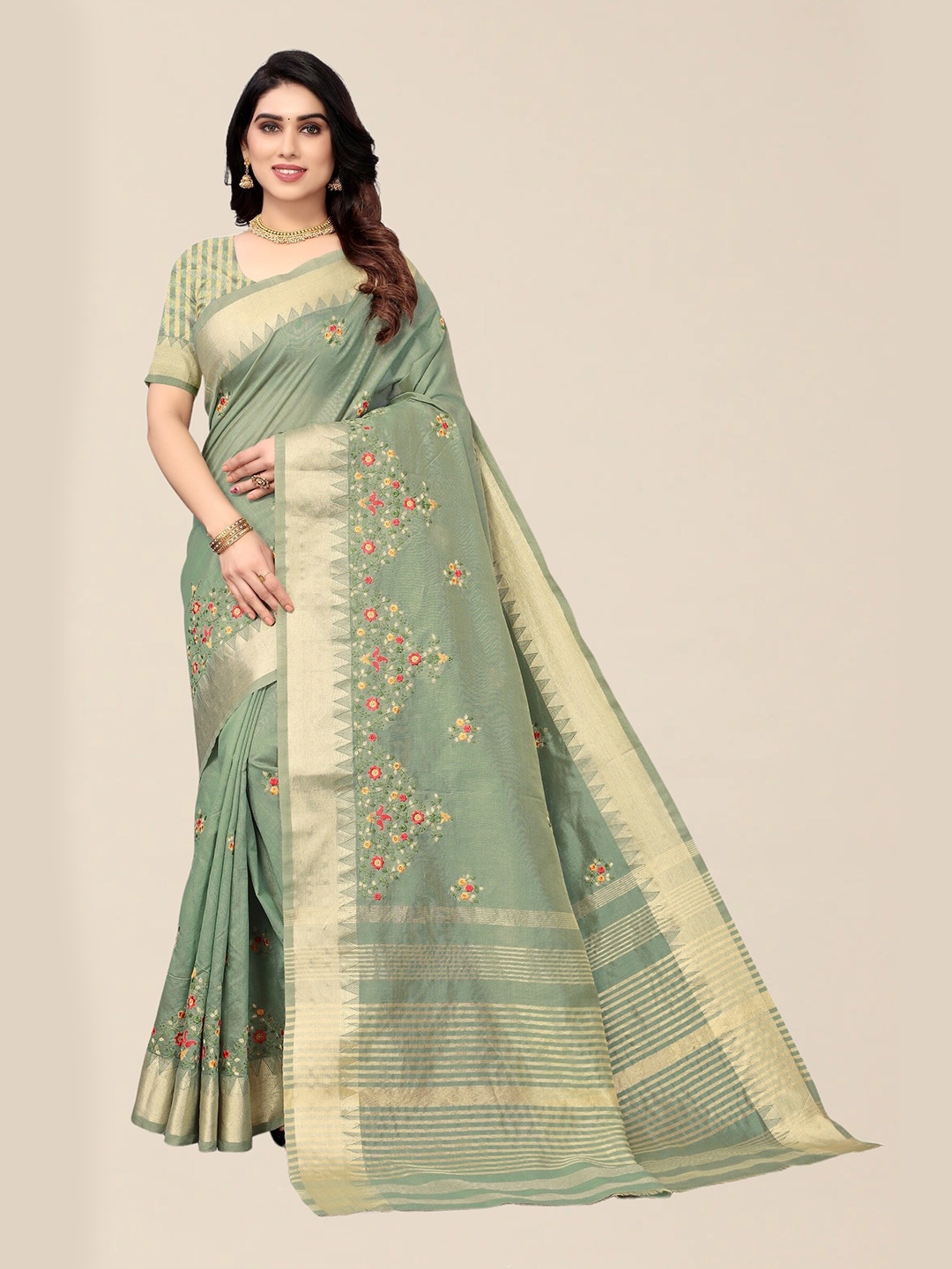 

SERONA FABRICS Green & Gold-Toned Embellished Embroidered Silk Cotton Saree