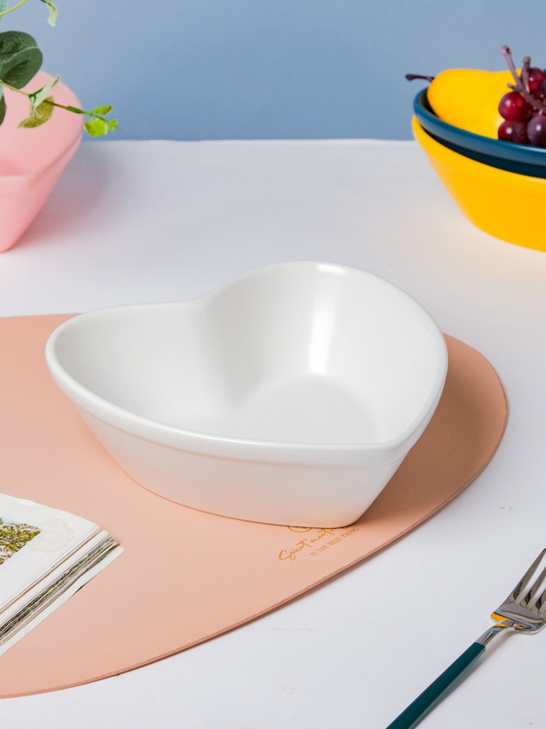 

Nestasia White Microwave Safe Heart Shaped Ceramic Serving Bowl