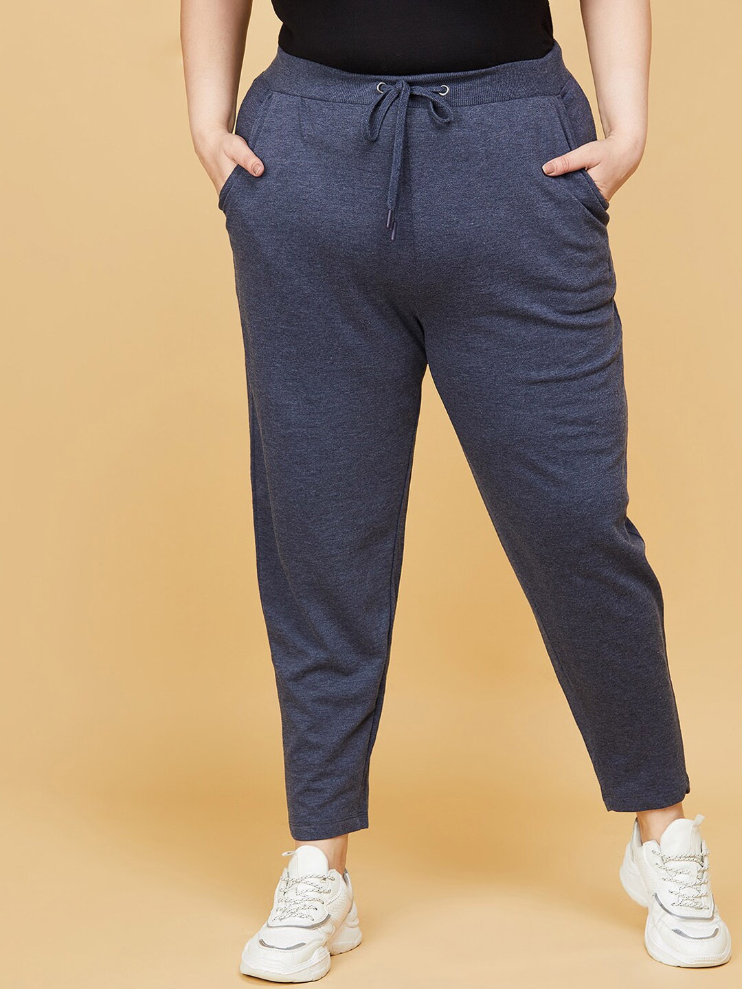 

max Women Plus Size Blue Solid Track Pants