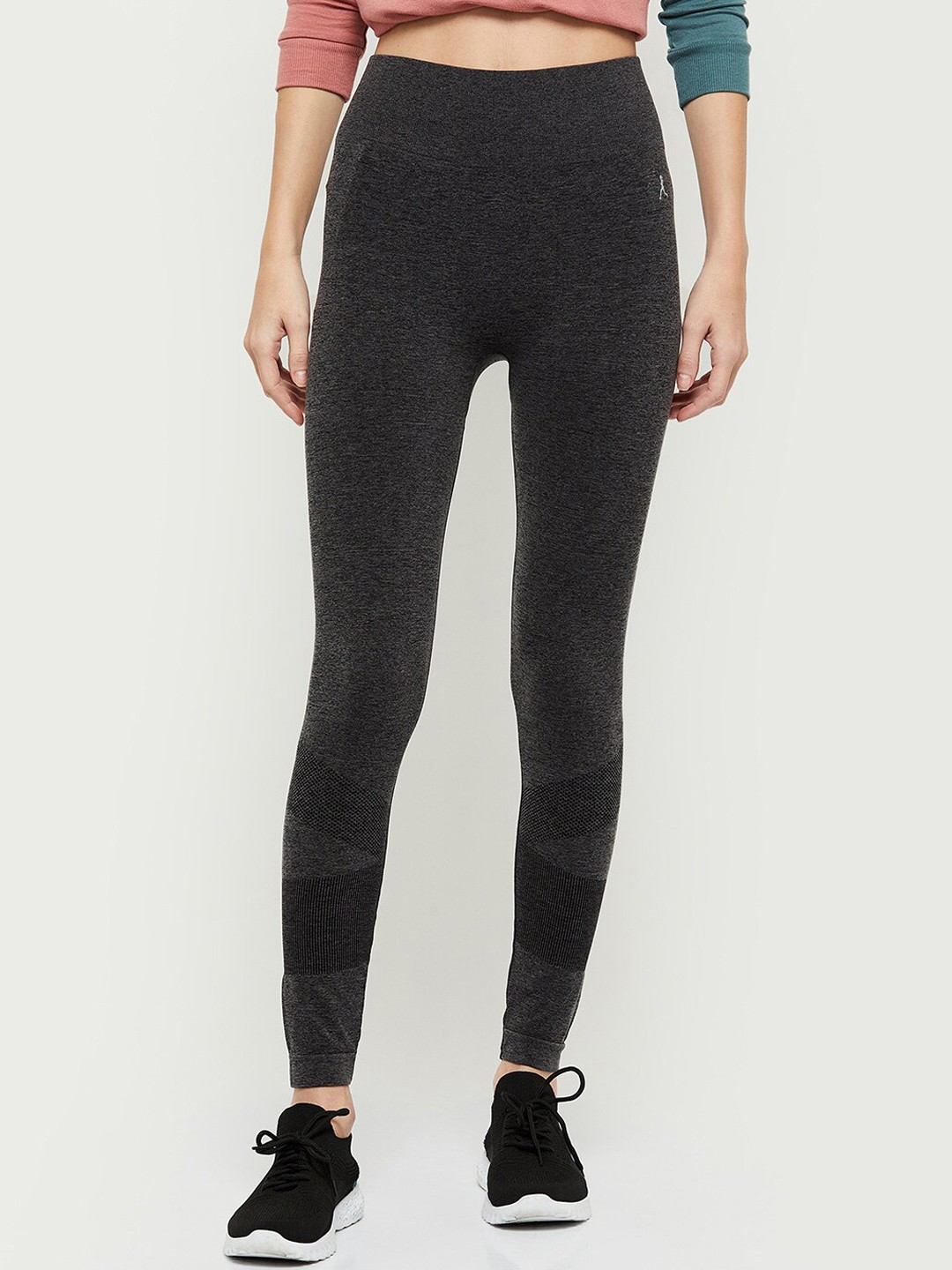 

max Women Charcoal Grey Solid Regular Fit Tights
