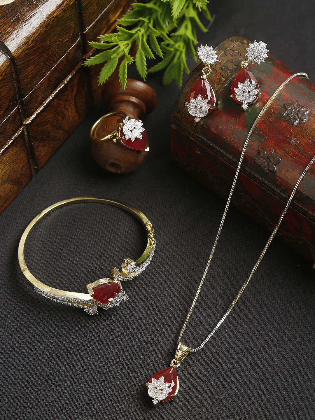 

YouBella Maroon & Gold-Toned Stone-Studded Jewellery Set