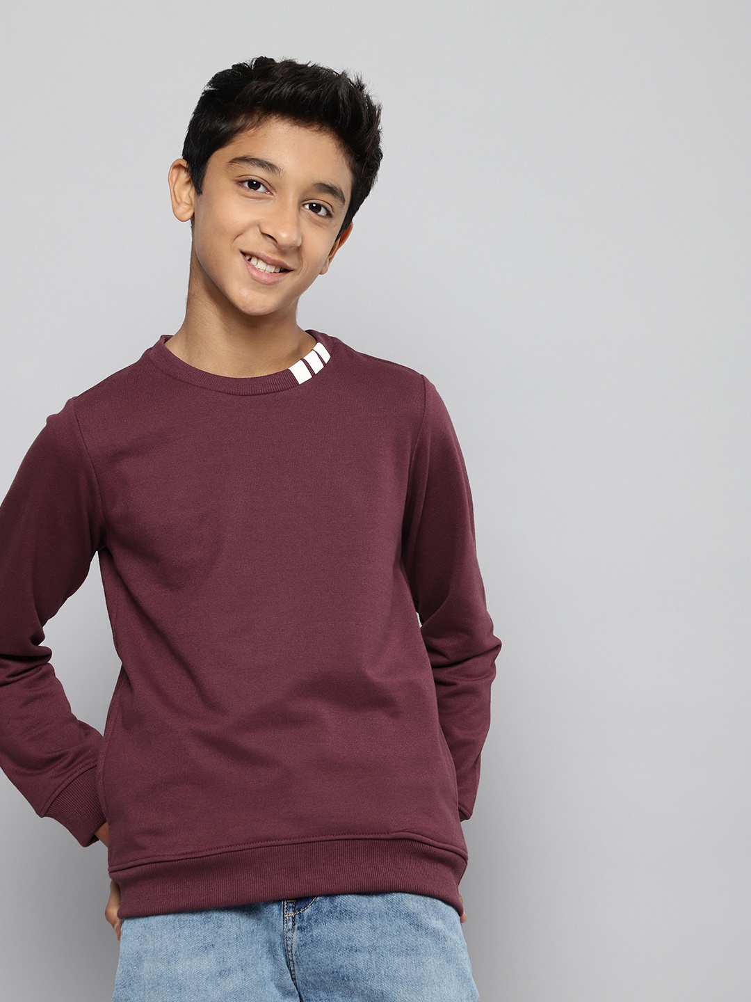 

M&H Juniors Boys Maroon Solid Round Neck Sweatshirt