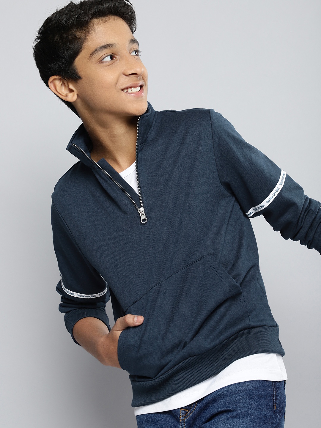 

M&H Juniors Boys Navy Blue Sweatshirt