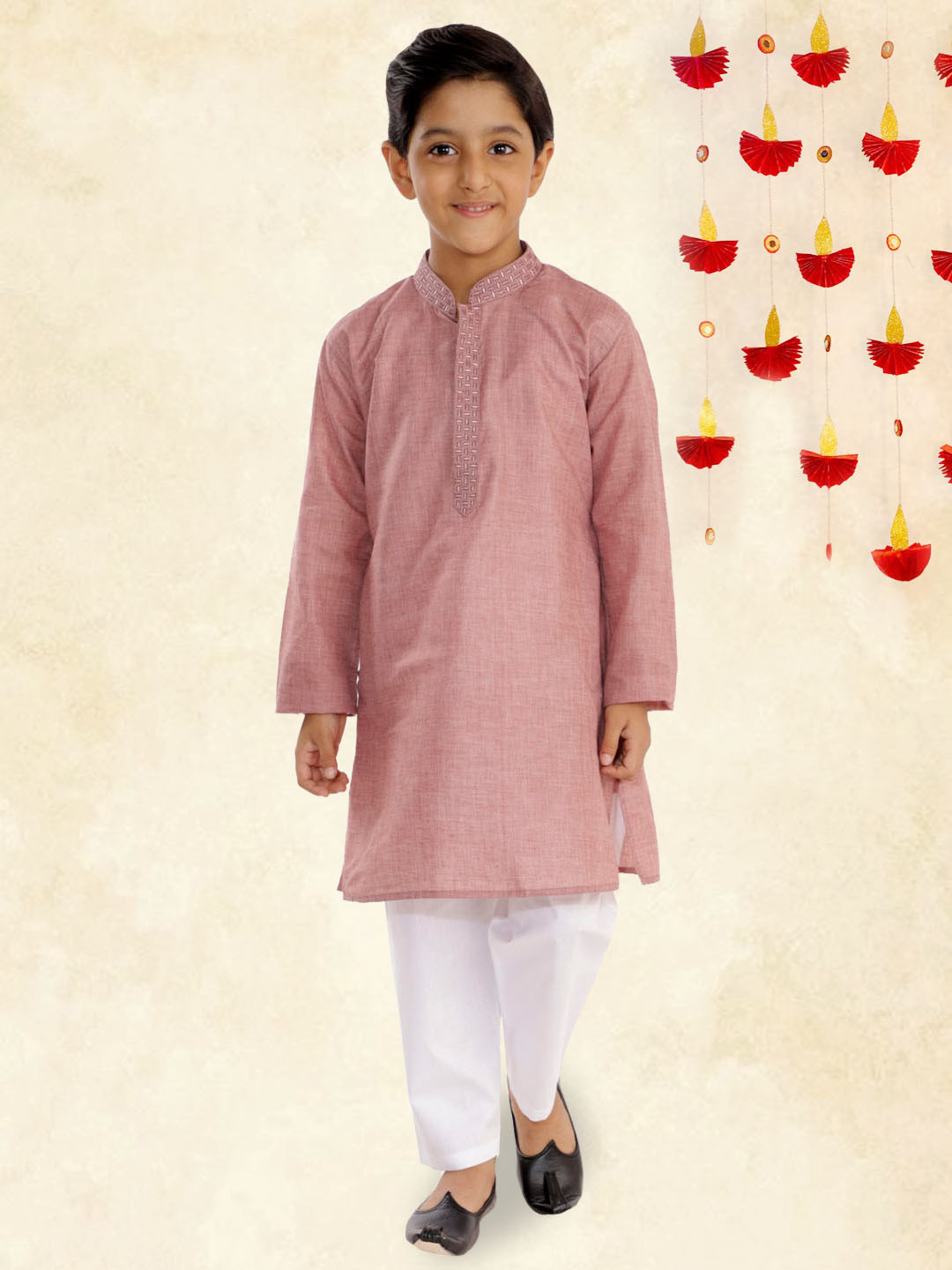 

YK Boys Pink Straight Mandarin Collar Kurta with Pyjama, Brown