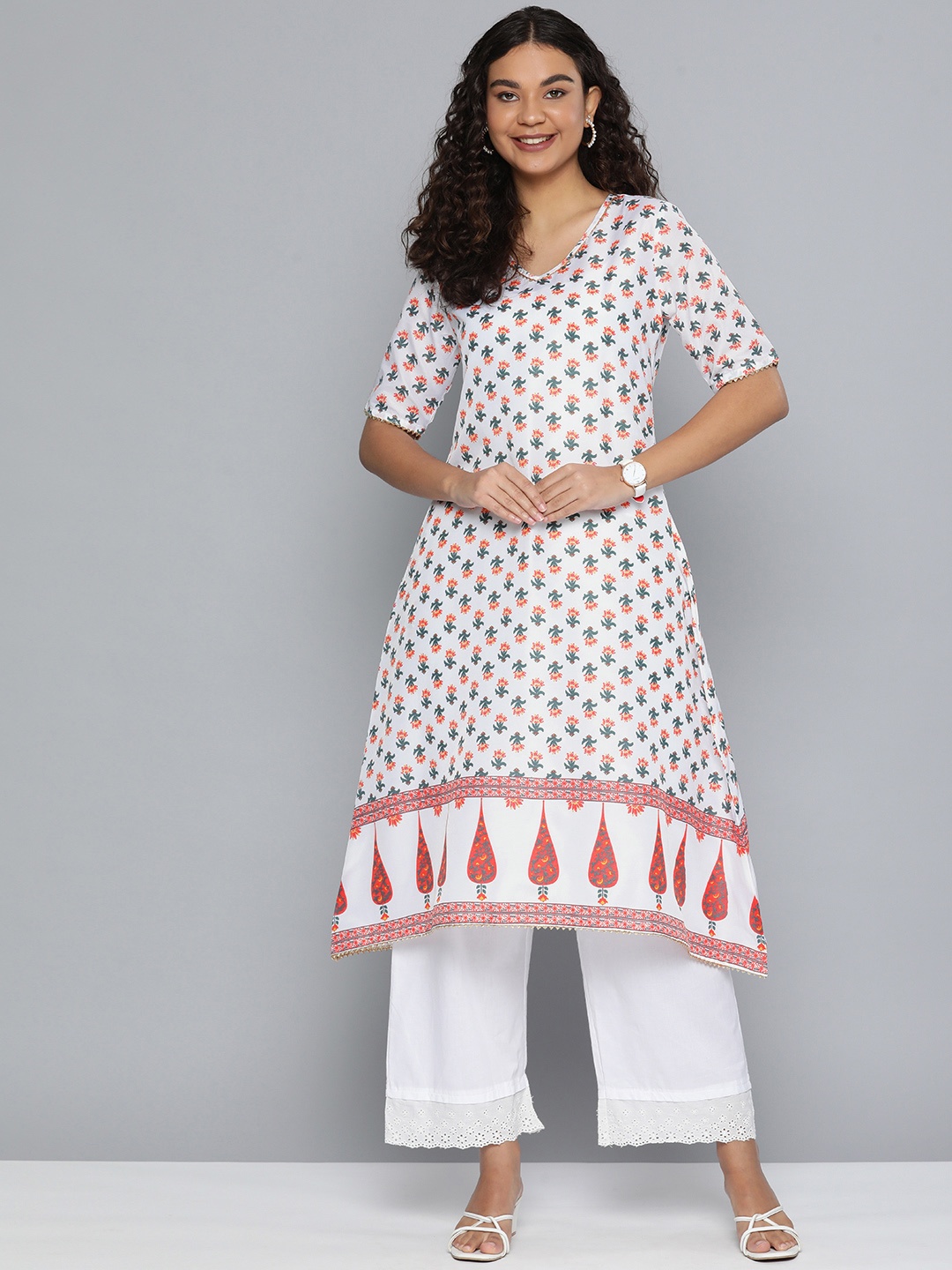 

HERE&NOW Women White Floral Printed A-Line Kurta