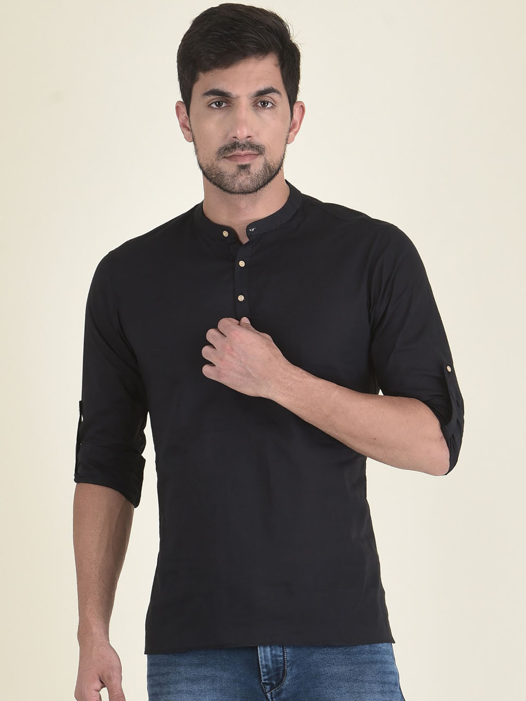 

DEYANN Men Black Short Kurta