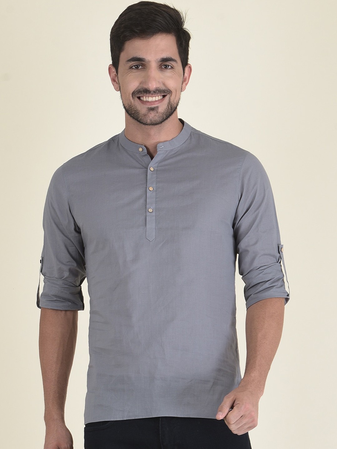 

DEYANN Men Grey Solid Short Kurta