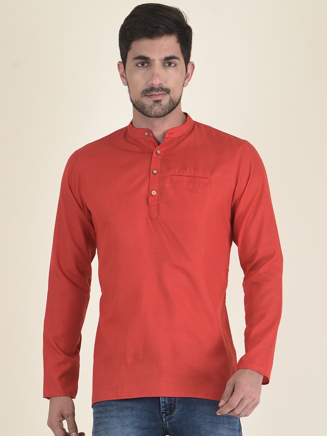 

DEYANN Men Red Solid Mandarin collar Short Kurta