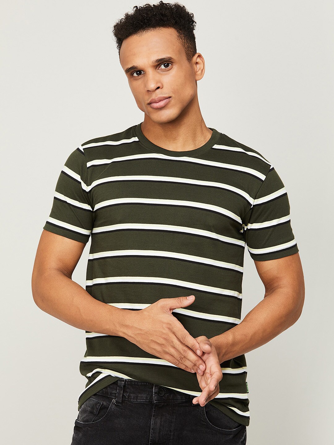 

Bossini Men Olive Green & White Striped Pure Cotton Slim Fit T-shirt