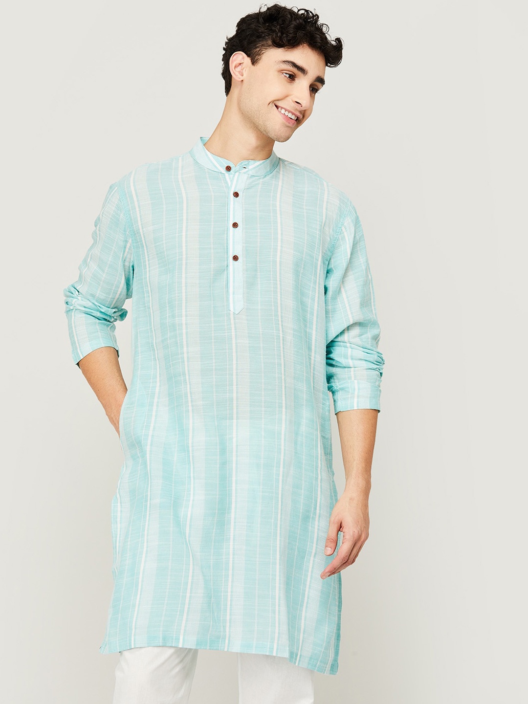 

Melange by Lifestyle Men Blue Striped Cotton Kurta