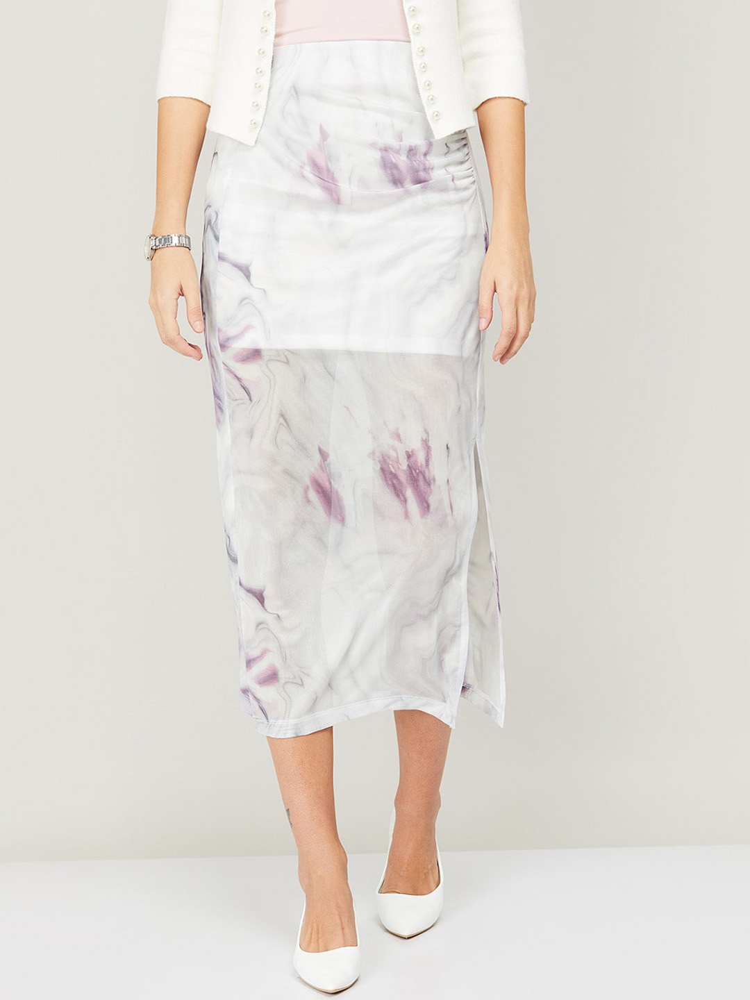 

CODE by Lifestyle Women Off-White Printed Trousers