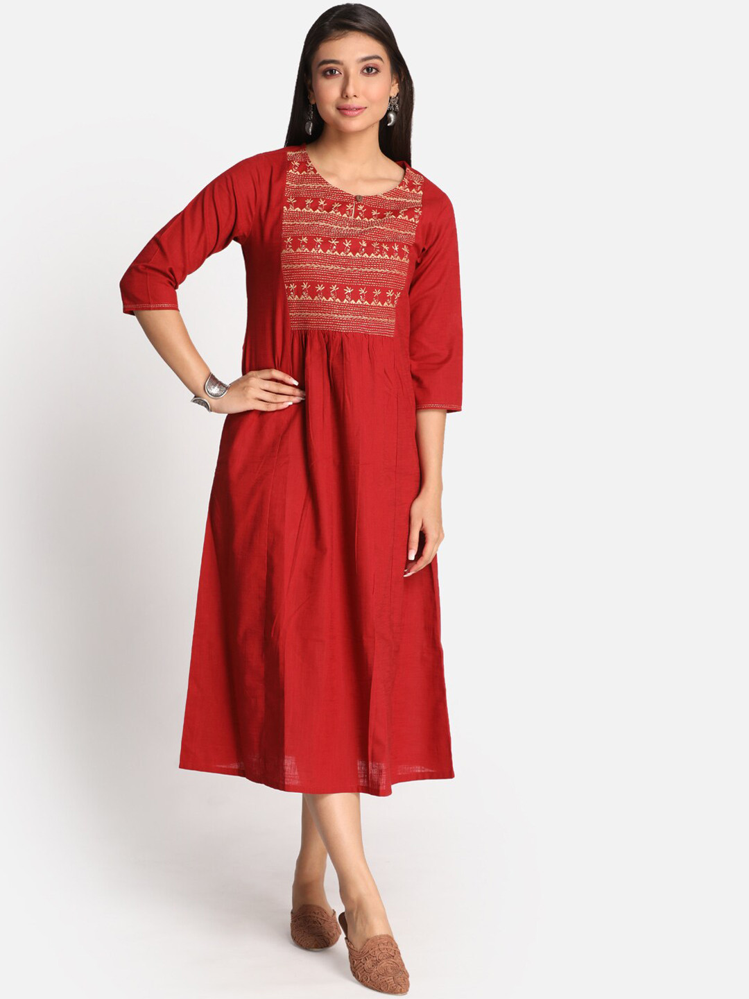 

Earthwear Women Red Solid Embroidered Thread Work Kurta