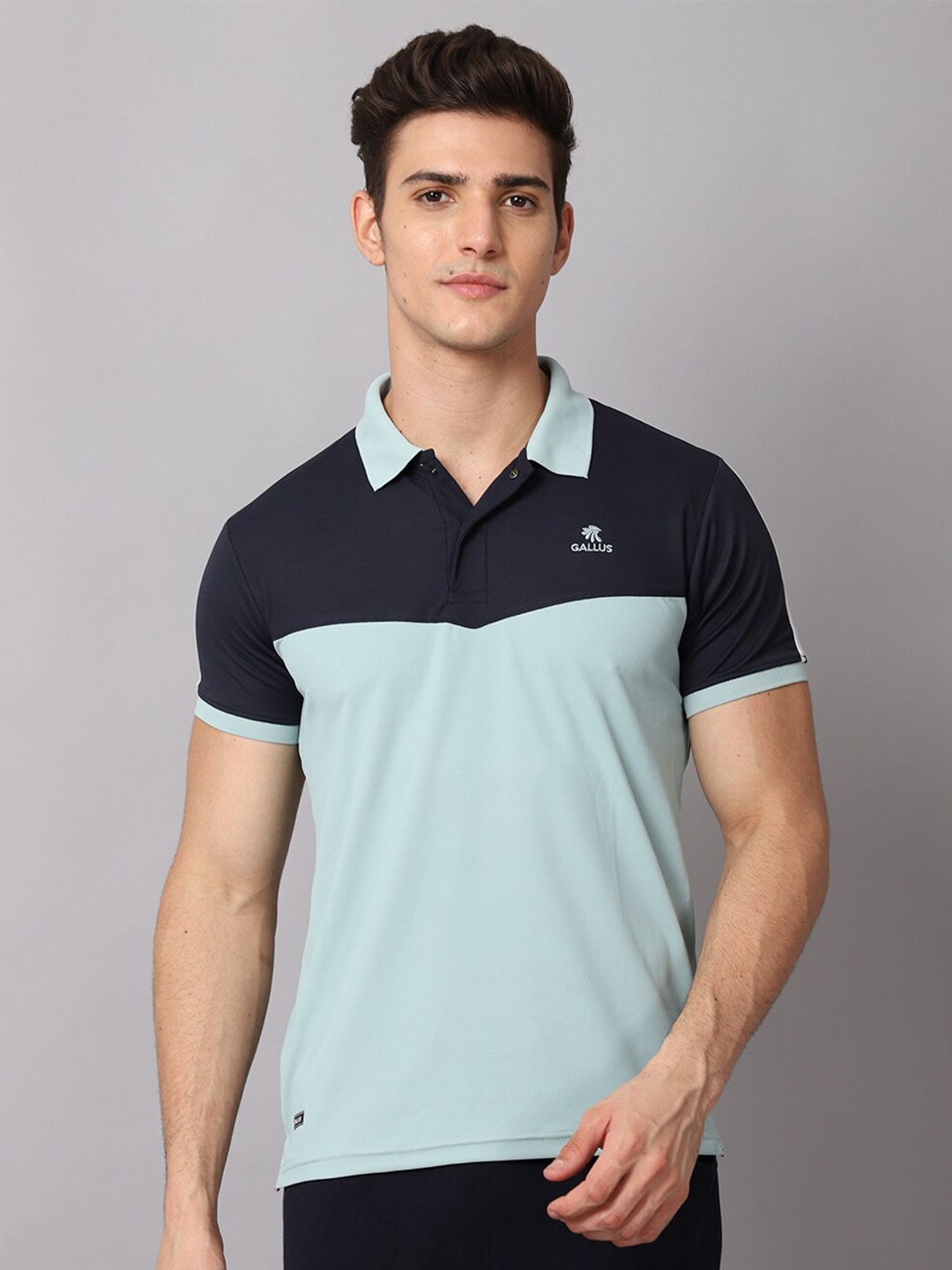 

Gallus Men Sea Green Colourblocked Polo Collar Dri-FIT Slim Fit T-shirt