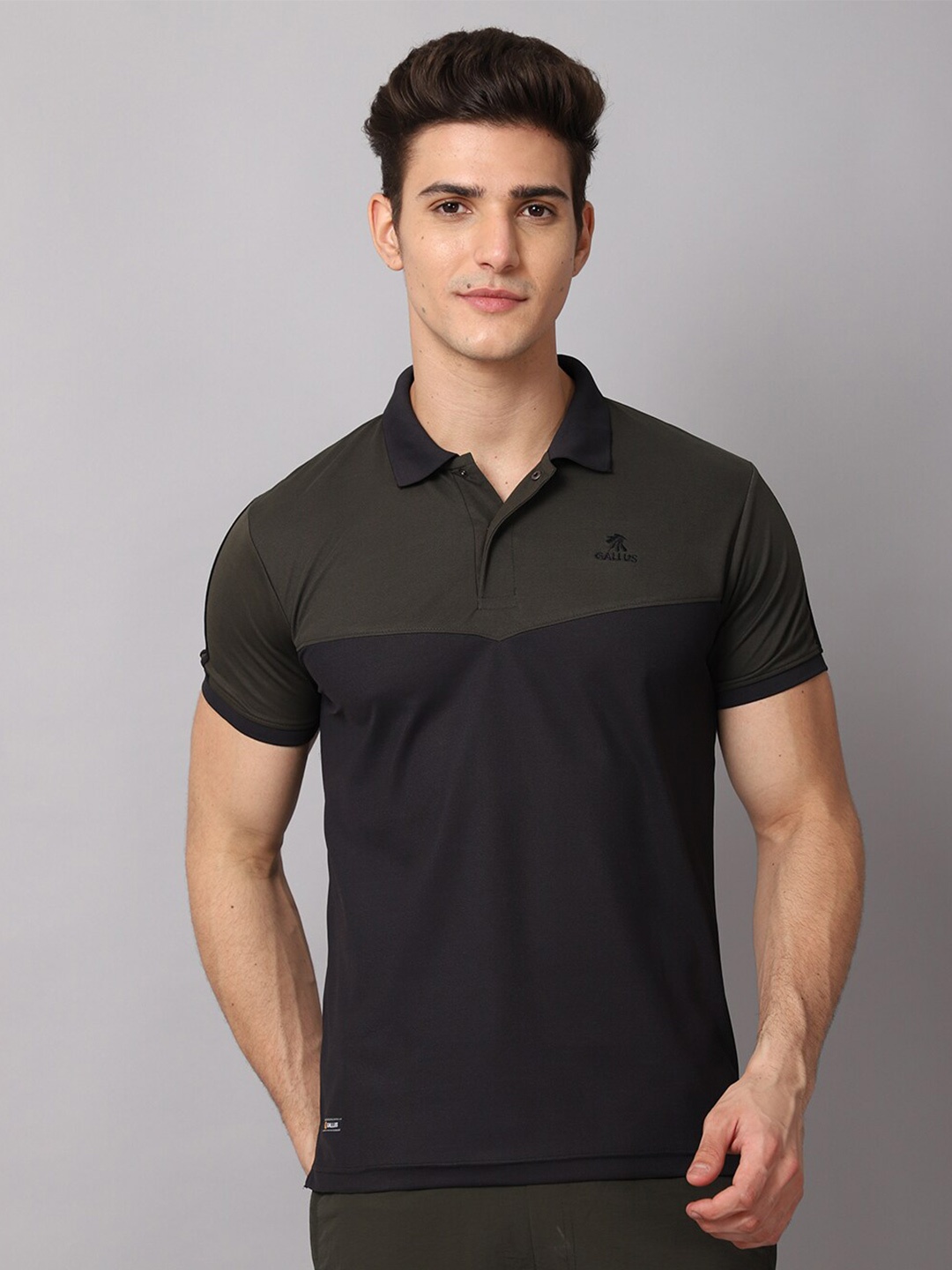 

Gallus Men Black & Olive Green Colourblocked Polo Collar Dri-FIT Slim Fit T-shirt