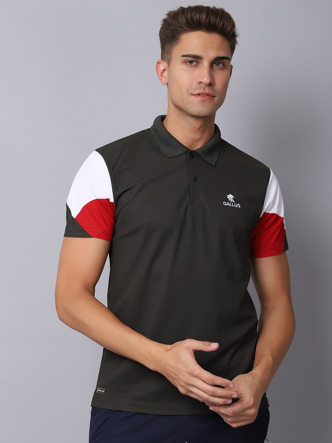 

Gallus Men Olive Green & Red Polo Collar Slim Fit T-shirt