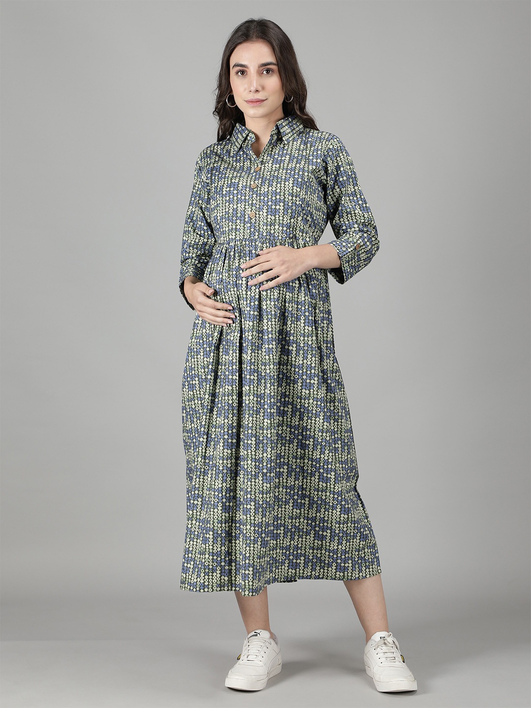 

NIGHTSPREE Women Green Maternity Midi Dress