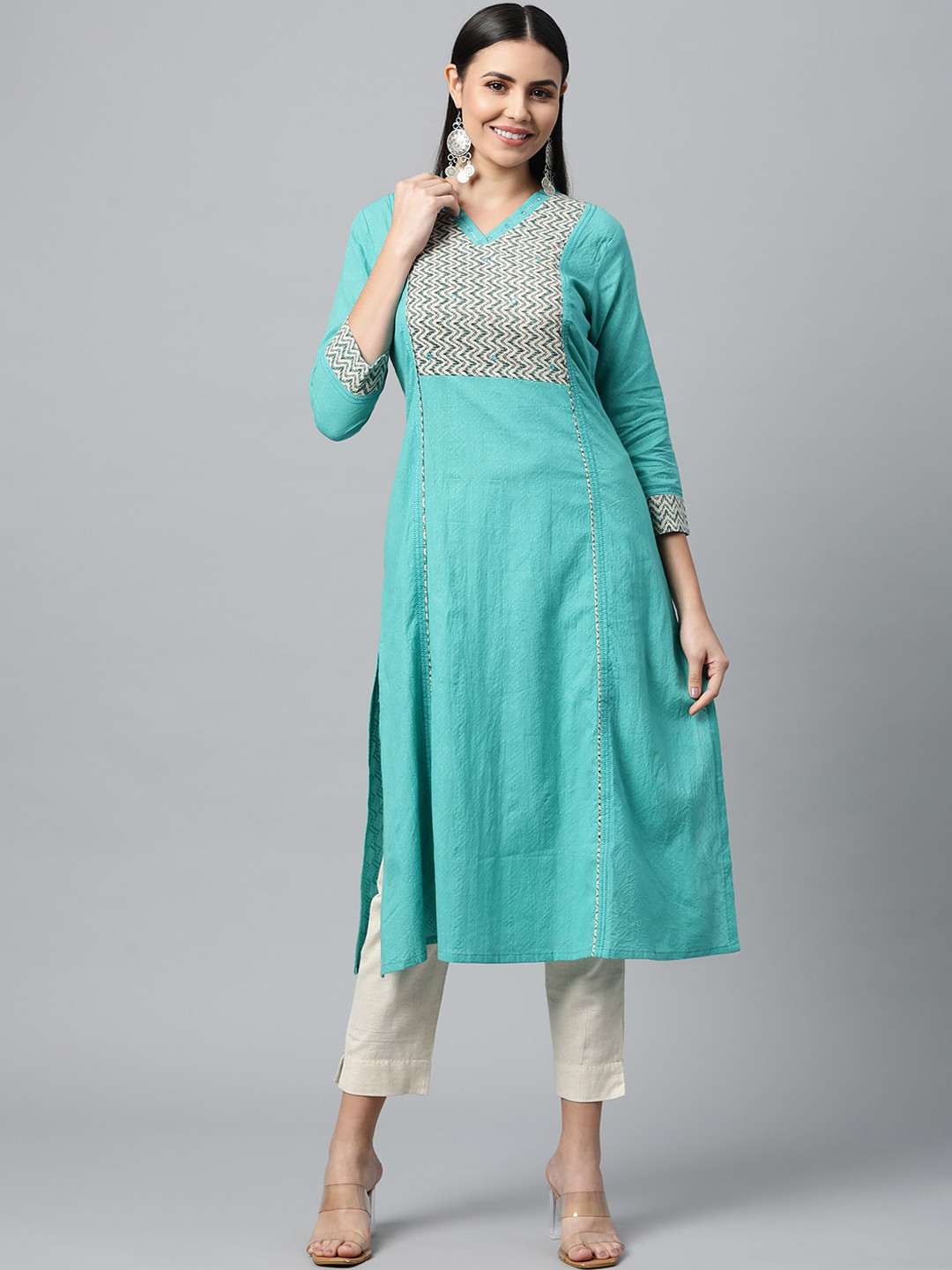 

KAMI KUBI Women Blue Chevron Pure Cotton Mirror Work Yoke Design Kurta