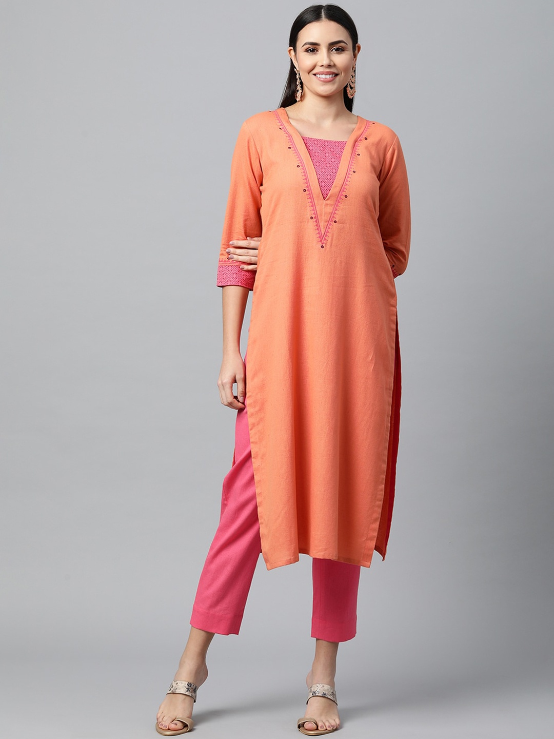 

KAMI KUBI Women Peach-Coloured & Pink Geometric Printed Pure Cotton Kurta