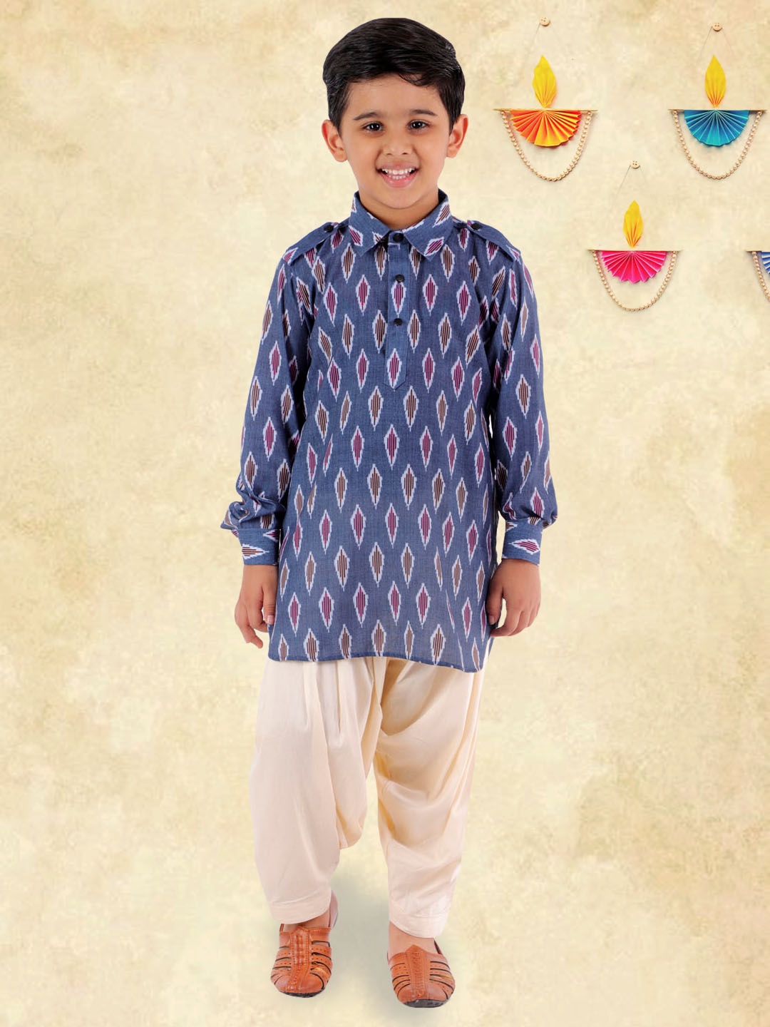 

YK Boys Blue Ikkat Printed Pathani Kurta with Cream Dhoti Pants